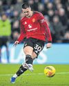 Carrick hails Man U match-winner Sesko46