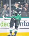 Stars trounce Oilers in key Western tilt35