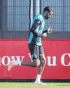 Isak ready for Liverpool training return43