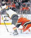 Golden Knights flatten Ducks, Canadiens roar back Golden Knights flatten Ducks, Canadiens roar back30