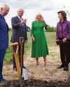 Down-to-earth Royal couples grow together17