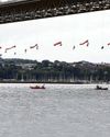AIR FORTH ONE ABSEILERS SPARK CLOSURE OF BRIDGE Scottish Daily Express