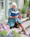 Queen says 'make room for reading'4