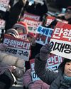 South Korea's impeached leader fails to appear for questioning