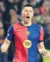 Lewandowski doubles up to give Barça total control56