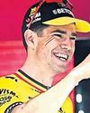 Van Aert pips Del Toro to secure Giro stage victory46