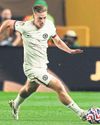 Delap opens account as Chelsea ride heatwave to set up Benfica clash55
