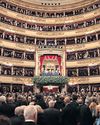 La Scala reminds opera fans to leave their flip-flops at the beach4