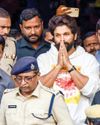 ALLU ARJUN REACHES HIS HOME AFTER MEETING POLICE