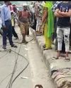 5 Injured as Speeding Truck Jumps Divider, Rams into Car36
