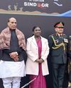 President Murmu remembers courage, sacrifice of 1971 War heroes on Vijay Diwas President Murmu remembers courage, sacrifice of 1971 War heroes on Vijay Diwas13