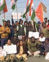 Protests erupt at Bengal land ports over atrocities against Hindus in Bangladesh0