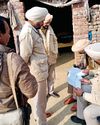 गैंगस्टर बने आतंकवादी लखबीर लंडा से संबंधित व्यक्तियों पर राज्य स्तरीय छापेमारी4