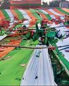 तोड़ी कुर्सियां, मचाया हंगामा तोड़ी कुर्सियां, मचाया हंगामा27