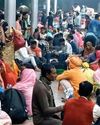 समस्तीपुर स्टेशन पर उमड़ा जनसैलाब, वोट डालकर लौटने लगे प्रवासी मजदूर समस्तीपुर स्टेशन पर उमड़ा जनसैलाब, वोट डालकर लौटने लगे प्रवासी मजदूर19