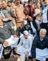 नेशनल हेराल्ड केस में भाजपा की हार: झूठ की राजनीति धराशाई, कांग्रेस का भाजपा मुख्यालय पर घेराव नेशनल हेराल्ड केस में भाजपा की हार: झूठ की राजनीति धराशाई, कांग्रेस का भाजपा मुख्यालय पर घेराव16