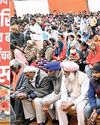 भूमिहीन परिवारों को जल्द मिलेंगे 100-100 गज के प्लाट: मुख्यमंत्री11