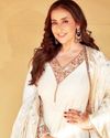 मनीषा कोइराला ने बताई केरल की खासियत, प्रकृति के बीच शेयर की खूबसूरत तस्वीर45
