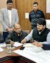 मुजेसर अंडरपास और सोहना फ्लाईओवर के कार्य में लाएं तेजी : मूलचंद शर्मा मुजेसर अंडरपास और सोहना फ्लाईओवर के कार्य में लाएं तेजी : मूलचंद शर्मा34