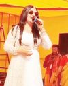 फोग गीतों की गूंज, परिवार और नेताओं के साथ उत्सव; होलिका दहन की तैयारियां पूरी होली पर श्रेयसी ने बजाया ढोल, चिराग संग खेला रंग30