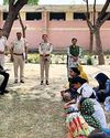 सीजेएम ने बंदियों को कल्याणकारी योजनाओं और कौशल विकास कार्यक्रमों से कराया अवगत सीजेएम ने बंदियों को कल्याणकारी योजनाओं और कौशल विकास कार्यक्रमों से कराया अवगत30