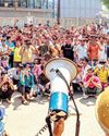 नोएडा में फैक्ट्री कर्मियों व पुलिस के बीच फिर बवाल, सैकड़ों गिरफ्तारियां35