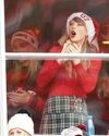 Swift celebrates Christmas by watching boyfriend play Las Vegas19