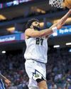 Murray's late shot lifts Nuggets past Kings