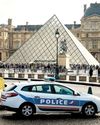 France arrests four suspects over Louvre heist39