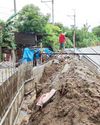 Gov't cuts spending on infra for 4th month57