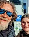 Crowe stuns staff with visit to Highlands café30