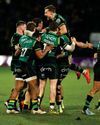 Saints win nine-try thriller with Smith's last-gasp kick