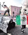 Los Angeles police order immigration protesters downtown to go home41