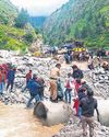 7 die in Himachal, U'khand landslides, several roads shut 7 die in Himachal, U'khand landslides, several roads shut39