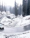 Snow, rain in Kashmir; fog hits Delhi, Punjab & UP Snow, rain in Kashmir; fog hits Delhi, Punjab & UP33