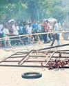 Road blockade over youth's death Road blockade over youth's death25