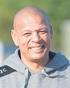 'Afrika-coach' Weir dien nou sy eie gemeenskap24
