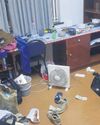 KOSHUISBRAKKE KRAP MA OM US-studente target glo aktivis se kind en saai verwoesting in sy slaapkamer9