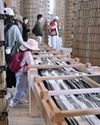 «الحرفيات الإماراتيات» ينسجن تفاصيل الجناح في إكسبو 2025 أوساكا «الحرفيات الإماراتيات» ينسجن تفاصيل الجناح في إكسبو 2025 أوساكا