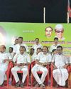 தமிழ்நாட்டில் முதன்முதலில் மே தினத்தன்று ஆட்டோ ரிக்ஷா தொழிலாளர்களுக்கு மழை வெயில் பாதுகாத்துக்கொள்ள குடைகள் எம்ஜிஆர் வழங்கினார் தமிழ்நாட்டில் முதன்முதலில் மே தினத்தன்று ஆட்டோ ரிக்ஷா தொழிலாளர்களுக்கு மழை வெயில் பாதுகாத்துக்கொள்ள குடைகள் எம்ஜிஆர் வழங்கினார்