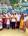 நம்பியூர் சிவன் கோவில் கும்பாபிஷேகத்திற்கு சீர்வரிசை கொண்டு வந்த இஸ்லாமியர்கள் நம்பியூர் சிவன் கோவில் கும்பாபிஷேகத்திற்கு சீர்வரிசை கொண்டு வந்த இஸ்லாமியர்கள்