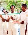 காளையார்கோவில் அருகே மாத்துக்கண்மாய் கிராமத்தில் புதிய நாடகமேடை சிவகங்கை சட்டமன்ற உறுப்பினர் பி.ஆர்.செந்தில்நாதன் திறந்துவைத்தார் காளையார்கோவில் அருகே மாத்துக்கண்மாய் கிராமத்தில் புதிய நாடகமேடை சிவகங்கை சட்டமன்ற உறுப்பினர் பி.ஆர்.செந்தில்நாதன் திறந்துவைத்தார்