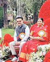 ஊட்டி தாவரவியல் பூங்காவில் வாக்கு சேகரித்த முதல்வர் மு.க.ஸ்டாலின் ஊட்டி தாவரவியல் பூங்காவில் வாக்கு சேகரித்த முதல்வர் மு.க.ஸ்டாலின்