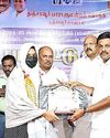 தஞ்சாவூர் நாடாளுமன்ற உறுப்பினர் 10, 12ம் வகுப்பு பொது தேர்வில் அதிக மதிப்பெண் பெற்ற 100 மாணவ மாணவிகளுக்கு பாராட்டு14