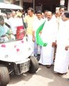 திருவண்ணாமலை மாவட்ட ஆட்சியரகத்தில் இணைப்பு சக்கரம் பொருத்தப்பட்ட பெட்ரோல் ஸ்கூட்டர்களை மாற்றுத்திறனாளிகளுக்கு பொதுப்பணித்துறை அமைச்சர் எ.வ.வேலு வழங்கினார்8