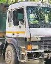 पिता के सामने बेटी और बाइक सवार को डंपर ने कुचला, मौके पर ही मौत पिता के सामने बेटी और बाइक सवार को डंपर ने कुचला, मौके पर ही मौत22