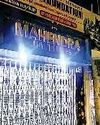 ज्वेलरी की दुकान में दिनदहाड़े डकैती, 10 मिनट में 50 लाख के गहने ले गए बदमाश9