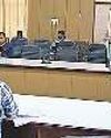 कर्मियों को किया नजरबंद तो महीनों का काम घंटों में निपटाया कर्मियों को किया नजरबंद तो महीनों का काम घंटों में निपटाया20