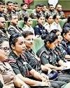 आत्मनिर्भर बन रही आधी आबादी आत्मनिर्भर बन रही आधी आबादी30