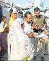 दिल्ली में फिर पकड़ा गया इमिग्रेशन रैकेट, बांग्लादेशियों को बना रहा था भारतीय दिल्ली में फिर पकड़ा गया इमिग्रेशन रैकेट, बांग्लादेशियों को बना रहा था भारतीय2
